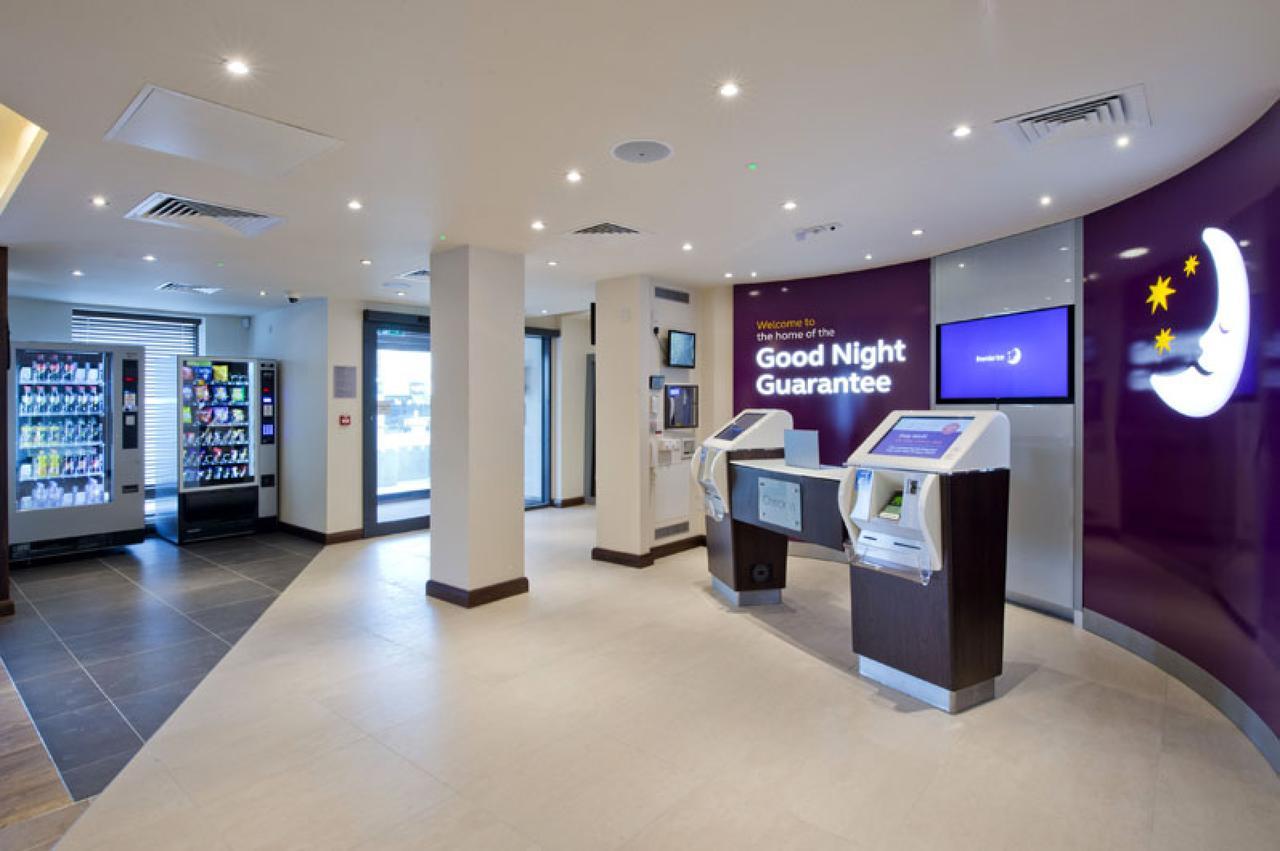 Premier Inn London Eltham Extérieur photo